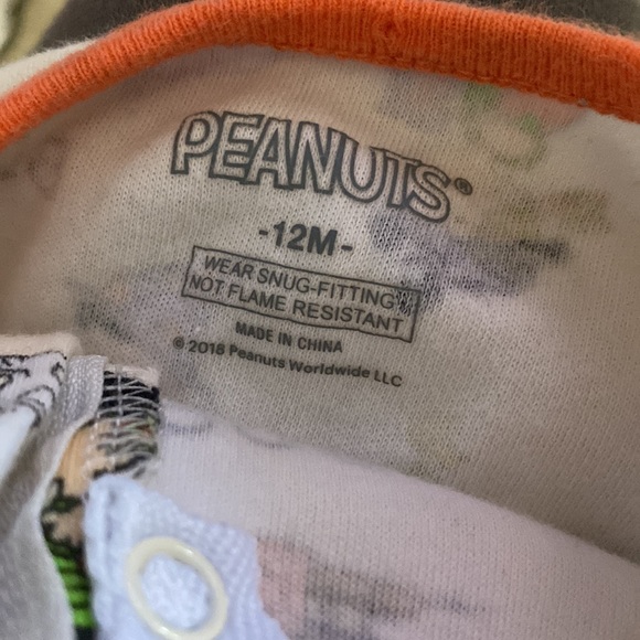 One piece - Picture 2 of 3